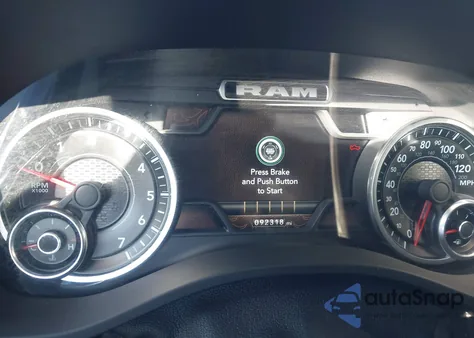 2022 Ram 1500 Big Horn 4X2 5'7 Box from USA, damaged, VIN 1C6RREFT5NN156502